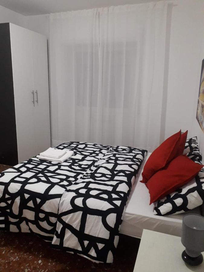 Centro Monti Tiburtini B&B Roma Exterior photo